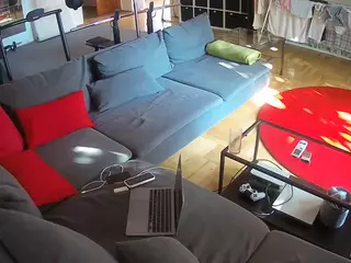 Julmodels Living-3's Live Sex Cam Show