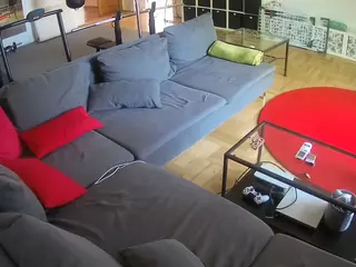Julmodels Living-3's Live Sex Cam Show