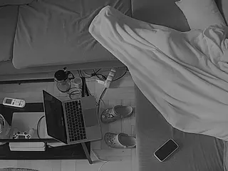 Julmodels Living-7's Live Sex Cam Show