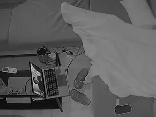 Julmodels Living-7's Live Sex Cam Show