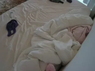 Julmodels Bedroom-C1's Live Sex Cam Show
