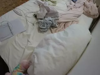 Julmodels Bedroom-C1's Live Sex Cam Show