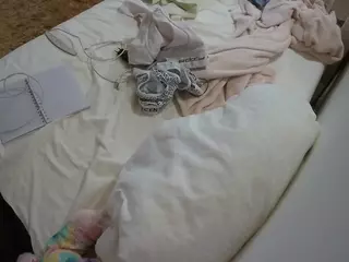 Julmodels Bedroom-C1's Live Sex Cam Show