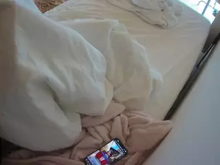 Julmodels Bedroom-C1's Live Sex Cam Show
