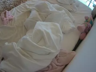 Julmodels Bedroom-C1's Live Sex Cam Show