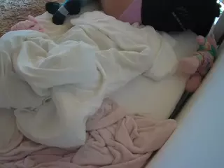 Julmodels Bedroom-C1's Live Sex Cam Show
