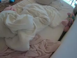 Julmodels Bedroom-C1's Live Sex Cam Show