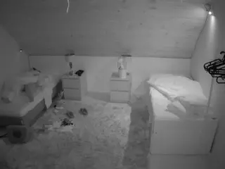 Julmodels Bedroom-C2's Live Sex Cam Show
