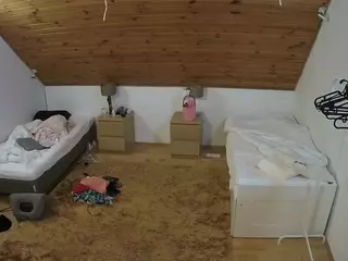 Julmodels Bedroom-C2's Live Sex Cam Show