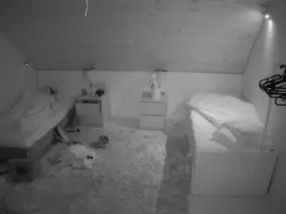 Julmodels Bedroom-C2's Live Sex Cam Show