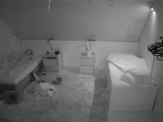 Julmodels Bedroom-C2's Live Sex Cam Show