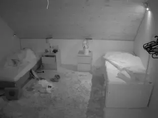Julmodels Bedroom-C2's Live Sex Cam Show