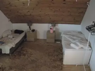 Julmodels Bedroom-C2's Live Sex Cam Show