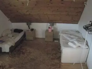 Julmodels Bedroom-C2's Live Sex Cam Show