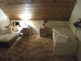 Julmodels Bedroom-C2's Live Sex Cam Show