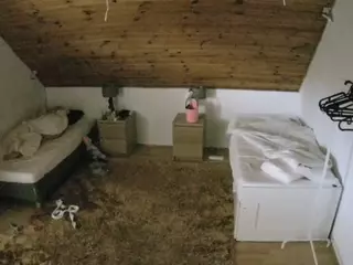 Julmodels Bedroom-C2's Live Sex Cam Show