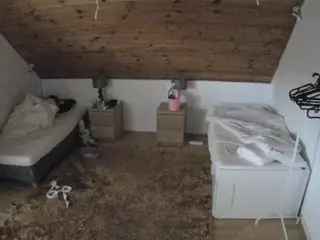Julmodels Bedroom-C2's Live Sex Cam Show