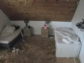 Julmodels Bedroom-C2's Live Sex Cam Show
