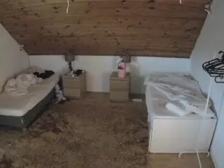 Julmodels Bedroom-C2's Live Sex Cam Show