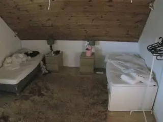 Julmodels Bedroom-C2's Live Sex Cam Show