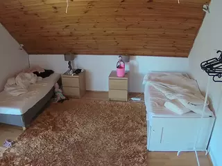 Julmodels Bedroom-C2's Live Sex Cam Show