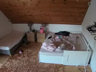 Julmodels Bedroom-C2's Live Sex Cam Show