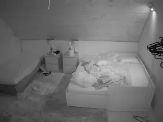 Julmodels Bedroom-C2's Live Sex Cam Show