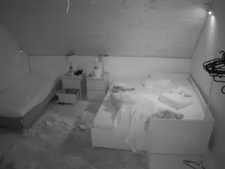 Julmodels Bedroom-C2's Live Sex Cam Show