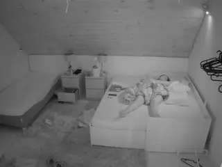 Julmodels Bedroom-C2's Live Sex Cam Show