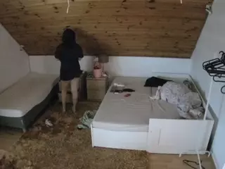 Julmodels Bedroom-C2's Live Sex Cam Show