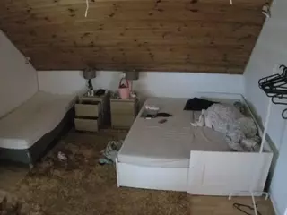 Julmodels Bedroom-C2's Live Sex Cam Show