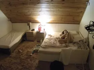 Julmodels Bedroom-C2's Live Sex Cam Show
