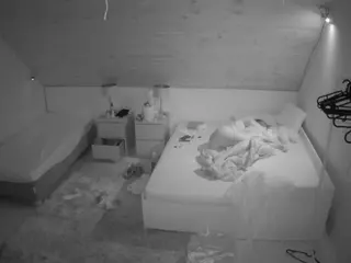 Julmodels Bedroom-C2's Live Sex Cam Show