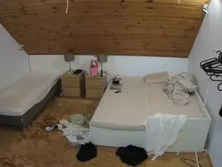 Julmodels Bedroom-C2's Live Sex Cam Show