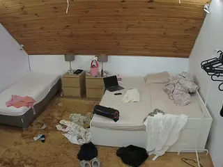 Julmodels Bedroom-C2's Live Sex Cam Show