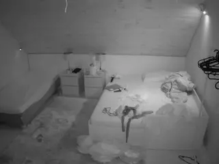 Julmodels Bedroom-C2's Live Sex Cam Show