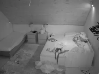 Julmodels Bedroom-C2's Live Sex Cam Show