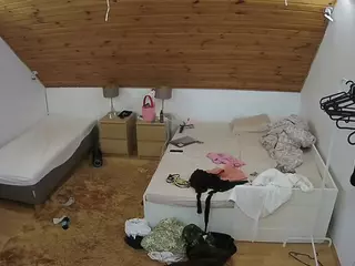 Julmodels Bedroom-C2's Live Sex Cam Show
