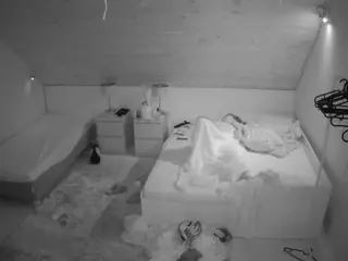 Julmodels Bedroom-C2's Live Sex Cam Show