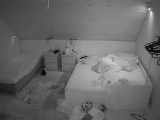 Julmodels Bedroom-C2's Live Sex Cam Show