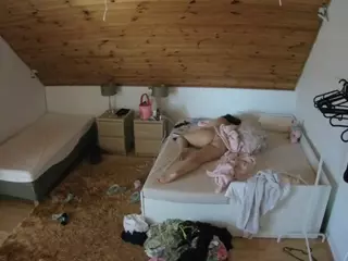 Julmodels Bedroom-C2's Live Sex Cam Show