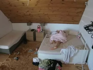 Julmodels Bedroom-C2's Live Sex Cam Show