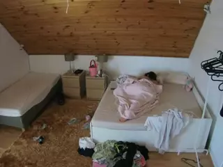 Julmodels Bedroom-C2's Live Sex Cam Show