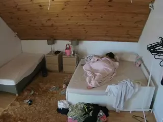 Julmodels Bedroom-C2's Live Sex Cam Show