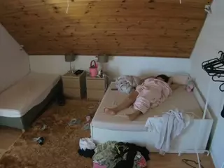 Julmodels Bedroom-C2's Live Sex Cam Show