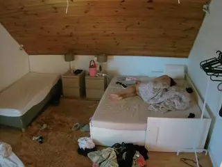 Julmodels Bedroom-C2's Live Sex Cam Show