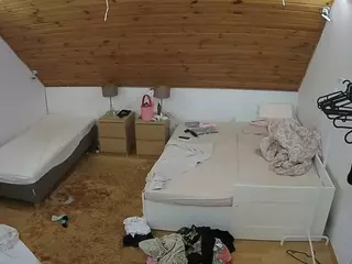 Julmodels Bedroom-C2's Live Sex Cam Show