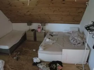 Julmodels Bedroom-C2's Live Sex Cam Show