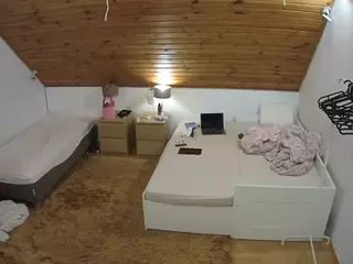 Julmodels Bedroom-C2's Live Sex Cam Show