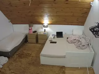 Julmodels Bedroom-C2's Live Sex Cam Show